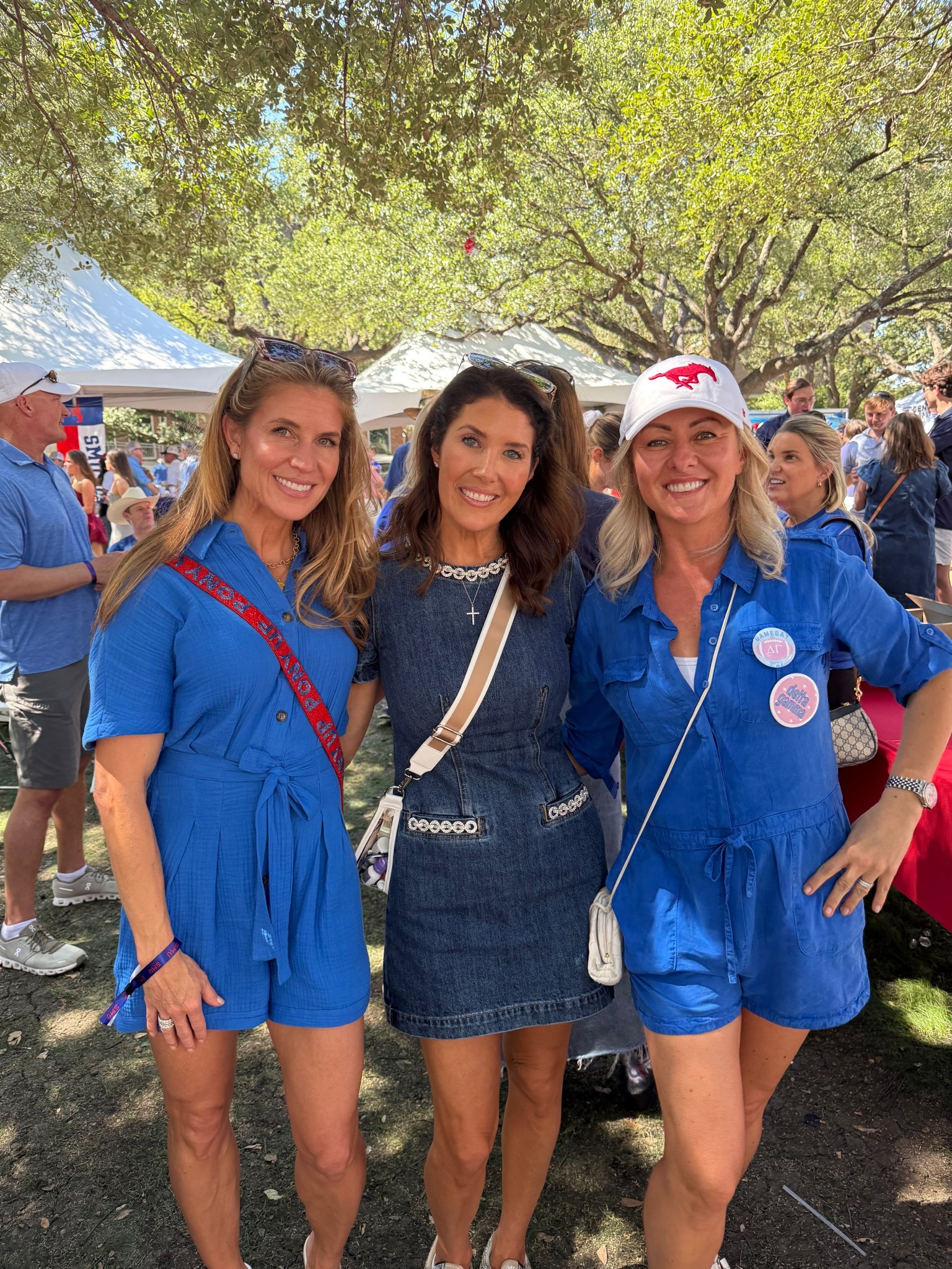 My self portrait denim rhinestone dress is perfect for the boulevard at SMU. I couldn’t find my exact dress cause I got it at a boutique in Dallas, but I’ve linked similar ones and my friend’s cute romper. 
Self portrait denim rhinestone | SMU game day look | boulevard | Hollietadams 
