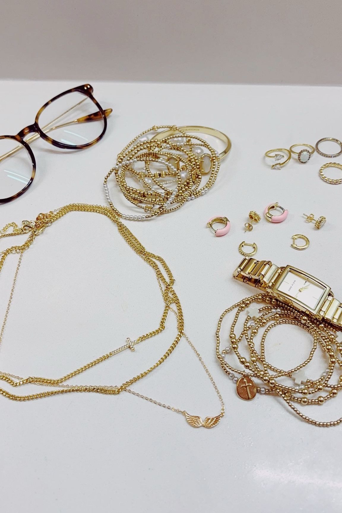 gold jewelry stack!!

#LTKGiftGuide #LTKStyleTip #LTKWorkwear