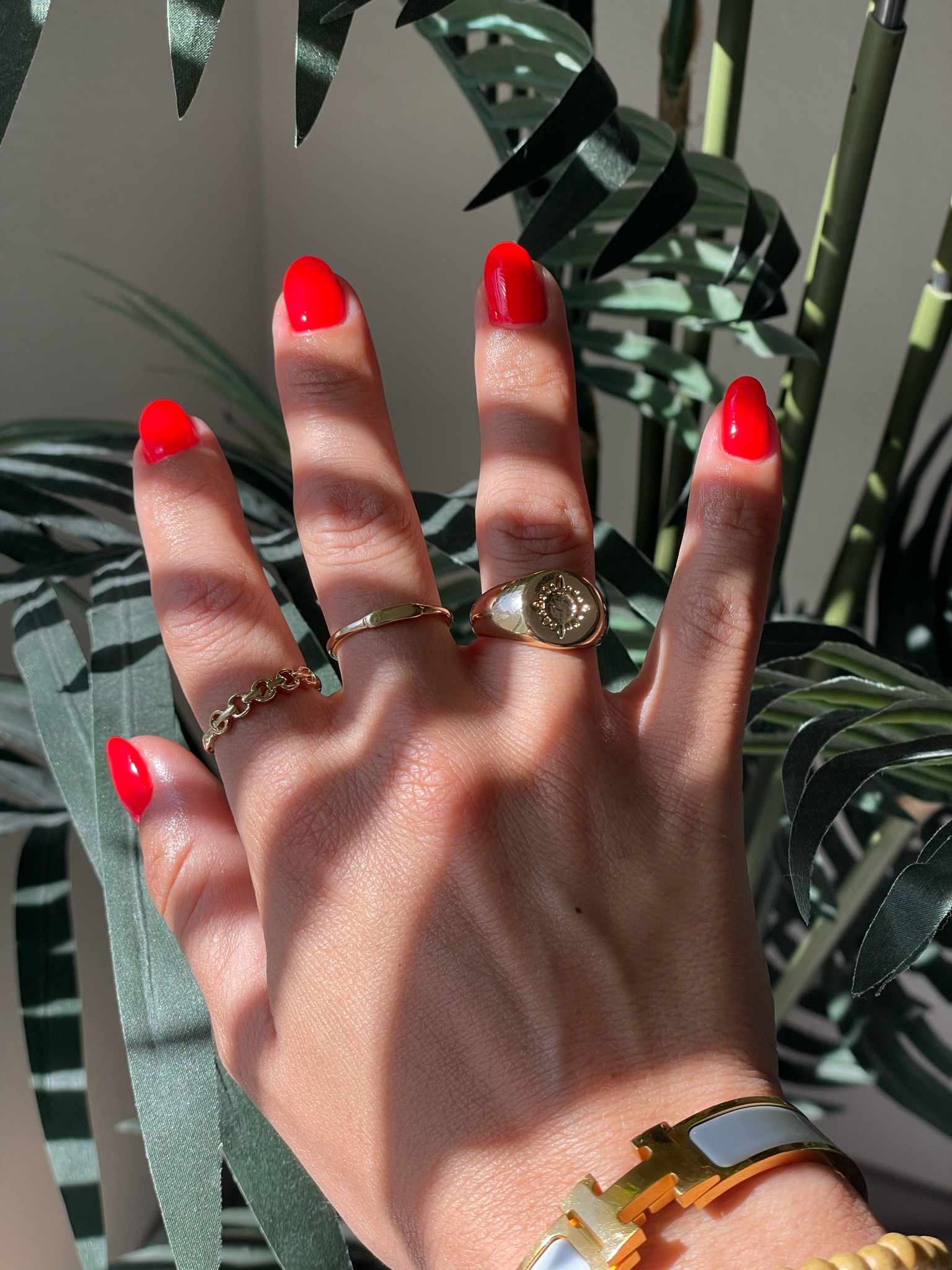 Ferrari redddd #rednailtheory

#LTKstyletip #LTKbeauty #LTKFind