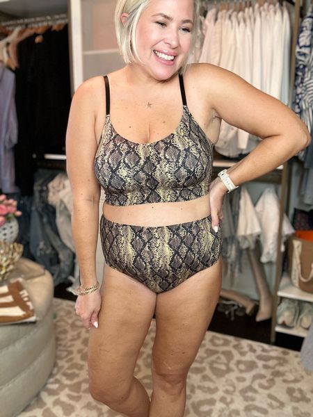 Eby bras & undies set 


#LTKCon #LTKover40 #LTKmidsize