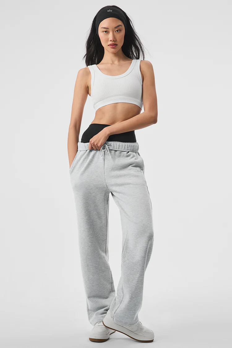 Accolade Straight Leg Sweatpant | Alo Yoga (US)