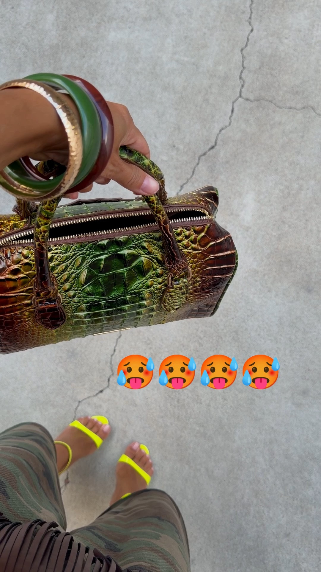Sickest bag ever and under $100 @AKIRA 🥵!!!

#LTKootd #LTKPetite #LTKSeasonal