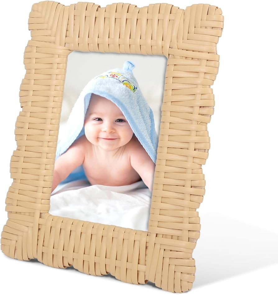 Yakucho Baby Picture Frame, Woven Rattan Picture Frame Newborn Gifts, Handmade Scalloped Acrylic ... | Amazon (US)