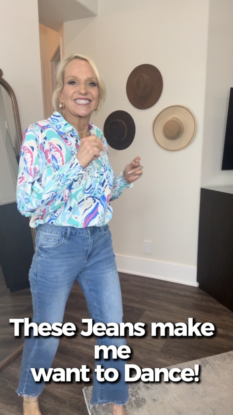 When the jeans fit this good… you can’t help but dance a little 💃🤎

These Astylish high-waisted flare jeans are stretchy in all the right places, super flattering, and made for all-day comfort. Paired them with this gorgeous paisley lantern sleeve blouse and suddenly my casual outfit turned into a whole vibe ✨

Easy, comfy, stylish… and yes, dance-approved 😉
Shop the full look on my LTK before these favorites are gone! #LTKStyle #AmazonFashion #Astylish #OOTD #FlareJeans #EverydayStyle #FashionFinds #CasualChic

#LTKootd