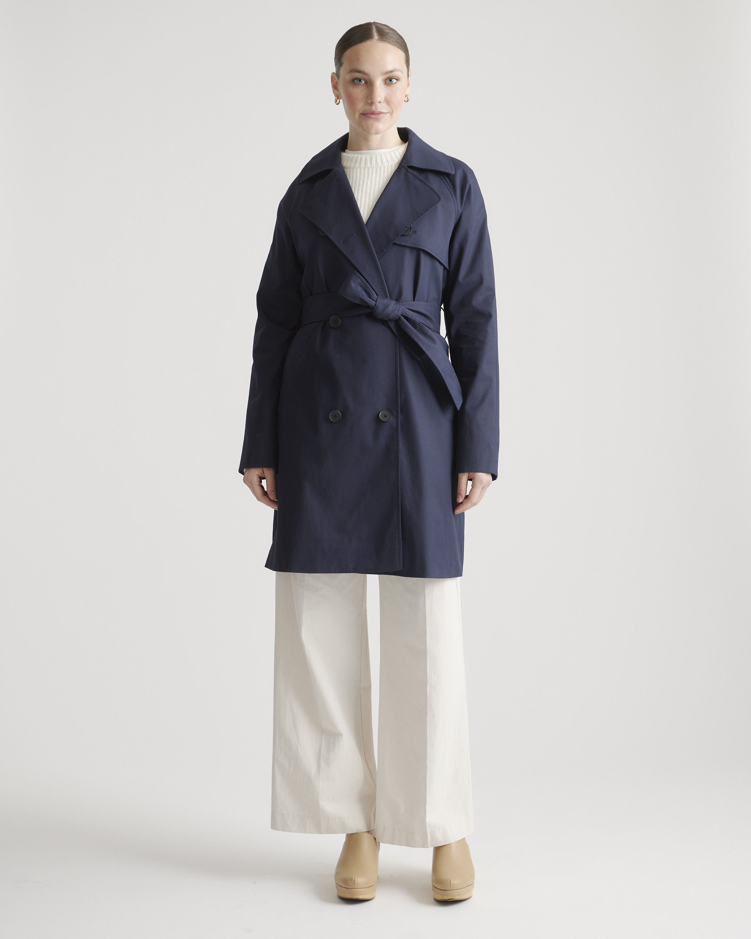 Quince | Women's Comfort Stretch Trench Coat in Navy, Size Medium, Organic Cotton | Quince
