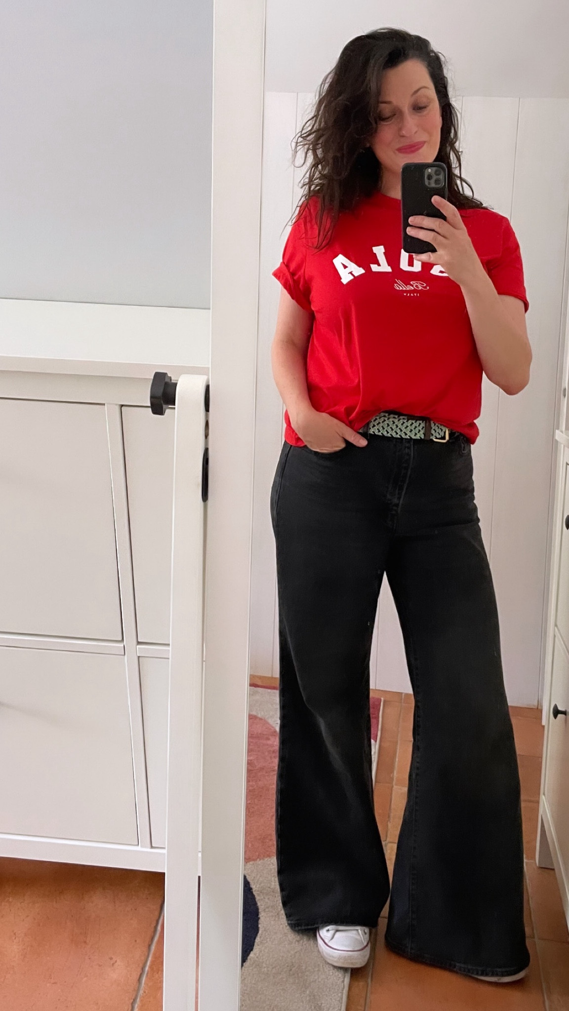 • Red « Isola » t-shirt #hm (linked, I wear size M) 
• Mint green braided belt #BCBGMaxAzria
• Black flare jeans #levis (linked) 
• White leather Chuck Taylor #converse (linked)
• Bisou Balm « Amour Fou » lipstick #violette_Fr (linked)

#LTKsummer #LTKmidsize #LTKeurope