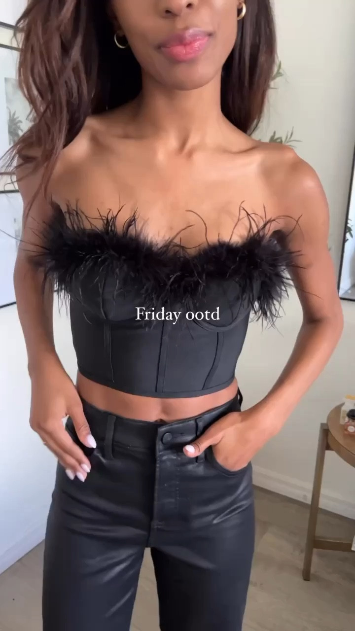 ITS FRIDAY BABY 🖤 LOVE this top from Revolve! Comes in multiple colors including white, hot pink etc! 

(need the hot pink to live out my Barbie DREAMS 💕💞💘💖💗💓) 

Friday night ootd, date night ootd.

Summer outfits, vacation outfits, Bermuda shorts, Nordstrom sale, revolve, summer looks, Summer styles, fun outfits, hailey bieber style, Summer dress, sofia richie, outfits, summer style, summer ootd, vacation dresses, vacay outfits, 

#LTKparties #LTKunder100 #LTKSeasonal