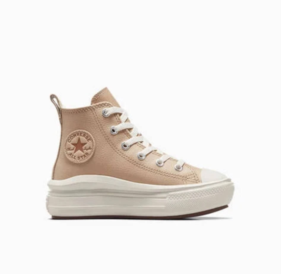 Little kids sneakers 25% off today with code jansale 



#LTKKids #LTKSaleAlert