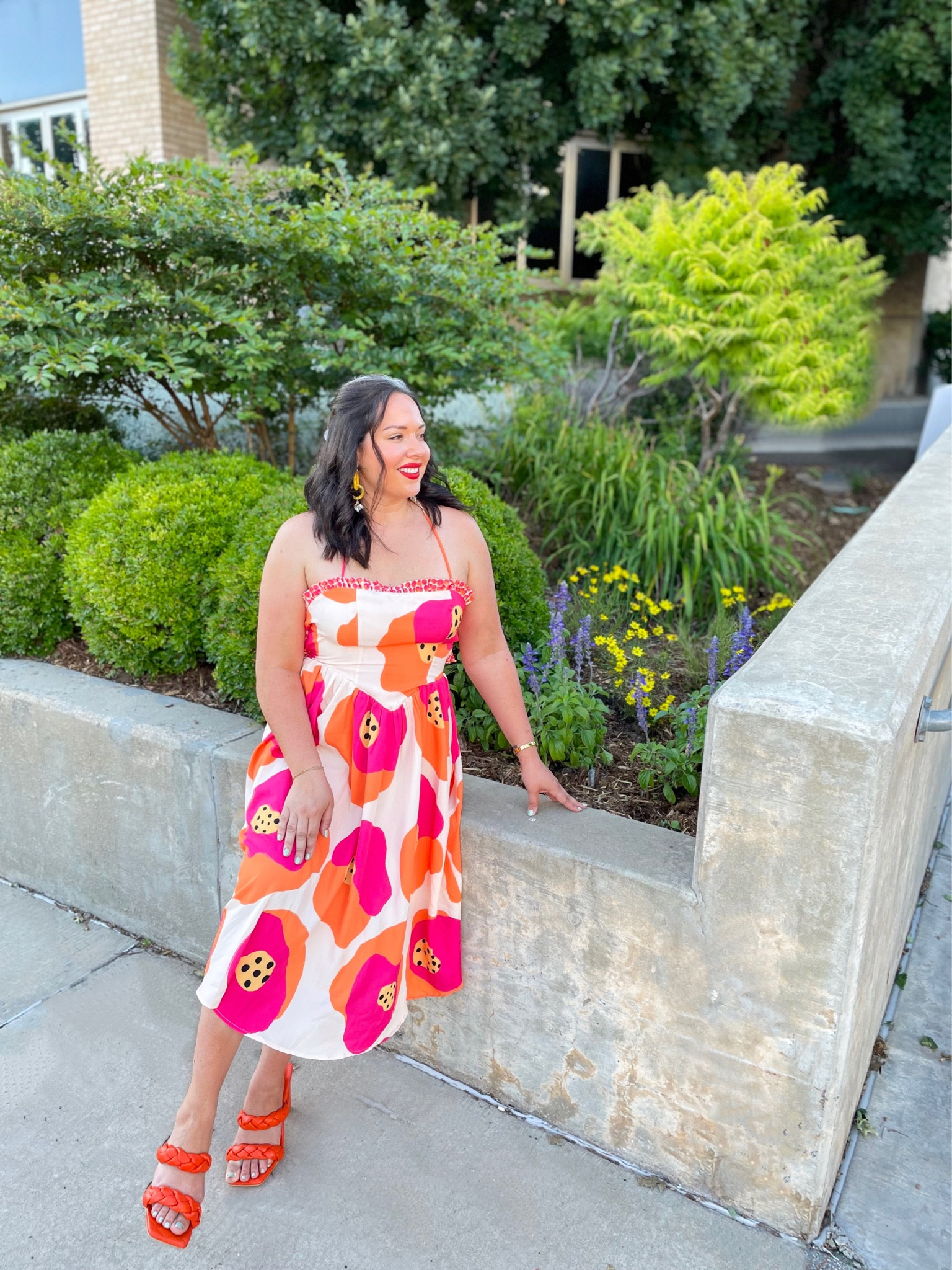 Q: what is under $20 and deserving of a spot in your closet?
A: this dress right here

This bright, fun, oversized flower print had me adding to cart literally within seconds of seeing it. This summer we are having fun with color and earning the “Best Dressed Guest” superlative. 🏆 

#LTKSeasonal #LTKunder50 #LTKshoecrush
