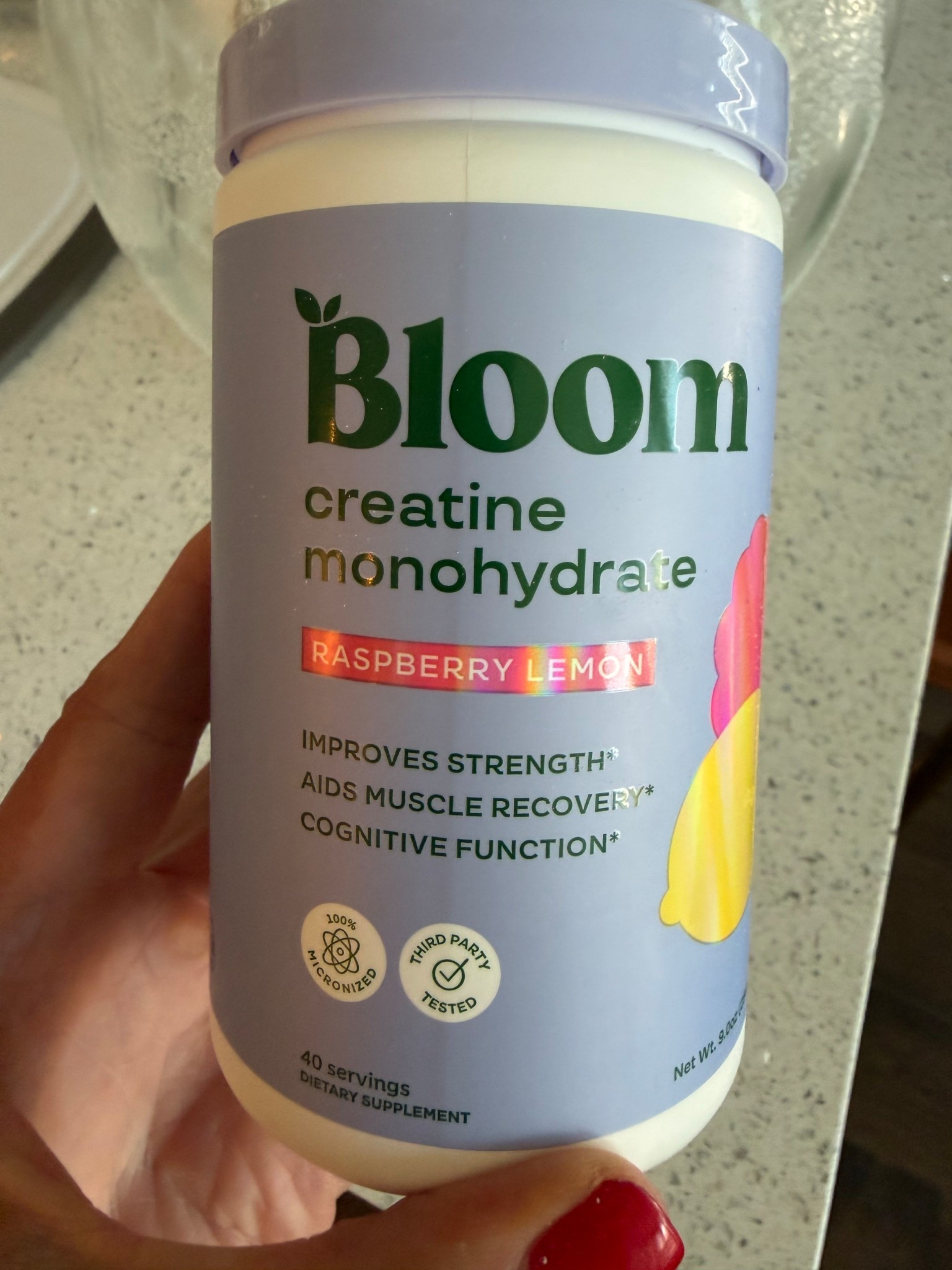 3 reasons this mom drinks creatine every day:

1. More energy to keep up with everything (and everyone)  
2. Helps me stay strong in my workouts… especially as I get older  
3. Supports muscle + recovery so I’m not dragging the next day  

Nothing fancy… just something that helps me feel like myself 🤍  
Linked my go-to in LTK.

#LTKmomlife #LTKdayinmylife #LTKfitnessgoals