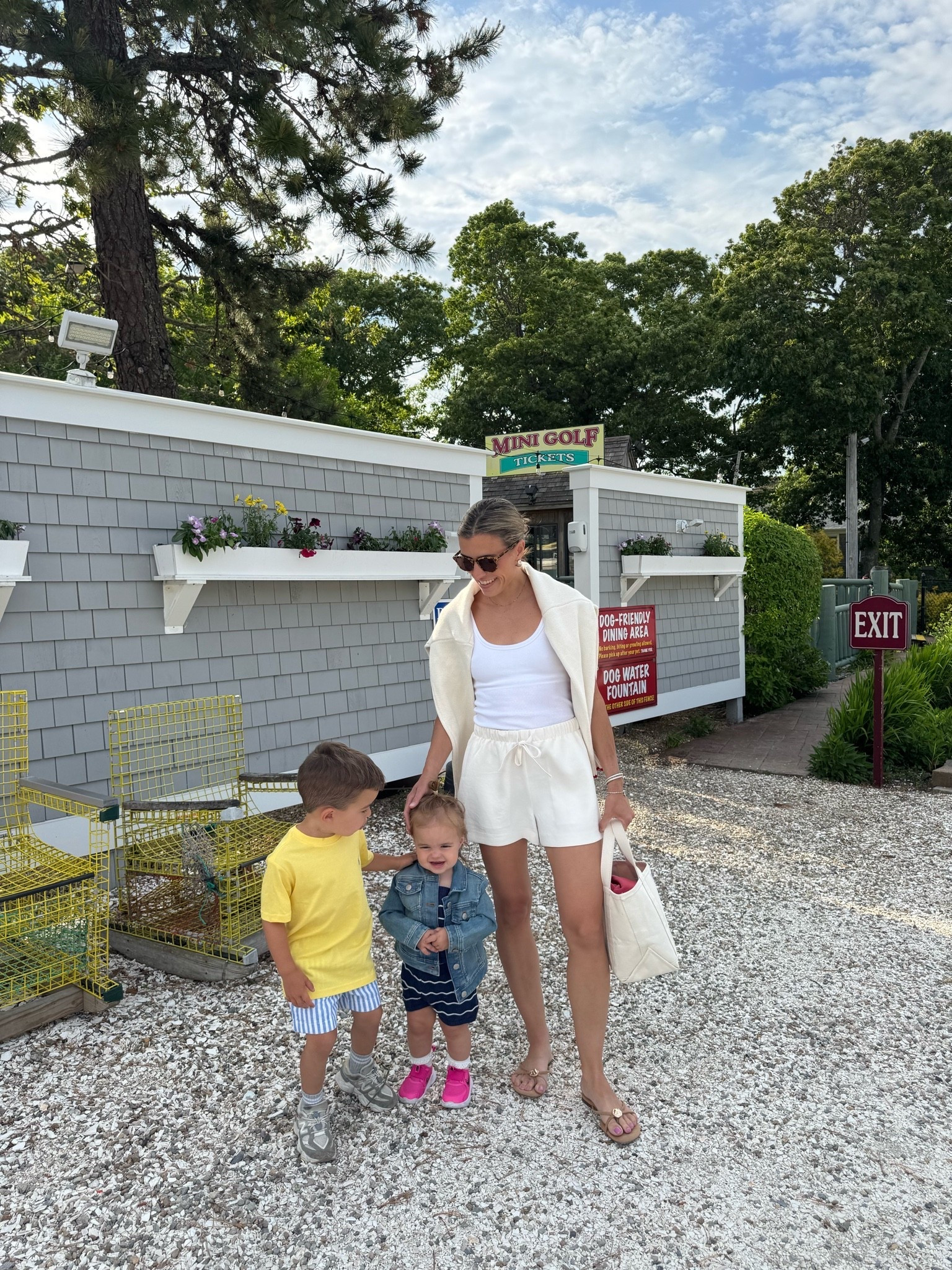 The best shorts size smalll

#LTKmomlife #LTKootd