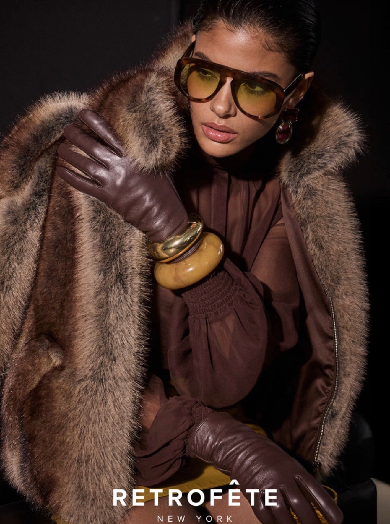 Vintage glamour with a modern edge.
This Retrofête look is giving rich textures, statement sunglasses, and old-money drama. From the luxe fur to the leather gloves, this is how you elevate winter style into a full mood. Effortlessly bold, unapologetically chic.

retro glamour fashion
old money aesthetic
luxury winter outfit
fur coat styling
leather gloves fashion
vintage inspired outfit
statement sunglasses
editorial fashion photography
quiet luxury style
designer winter look


#LTKootd