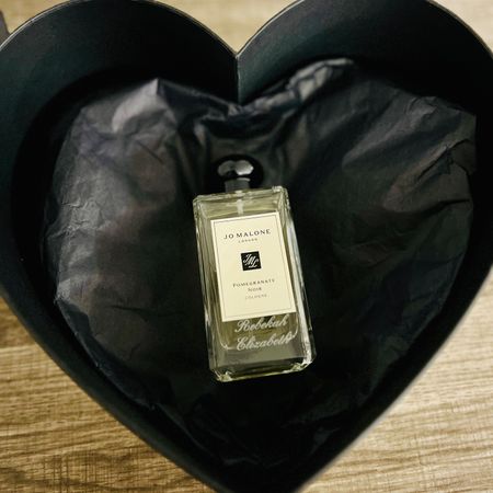 The best perfume: pomegranate noir

#LTKGiftGuide #LTKbeauty