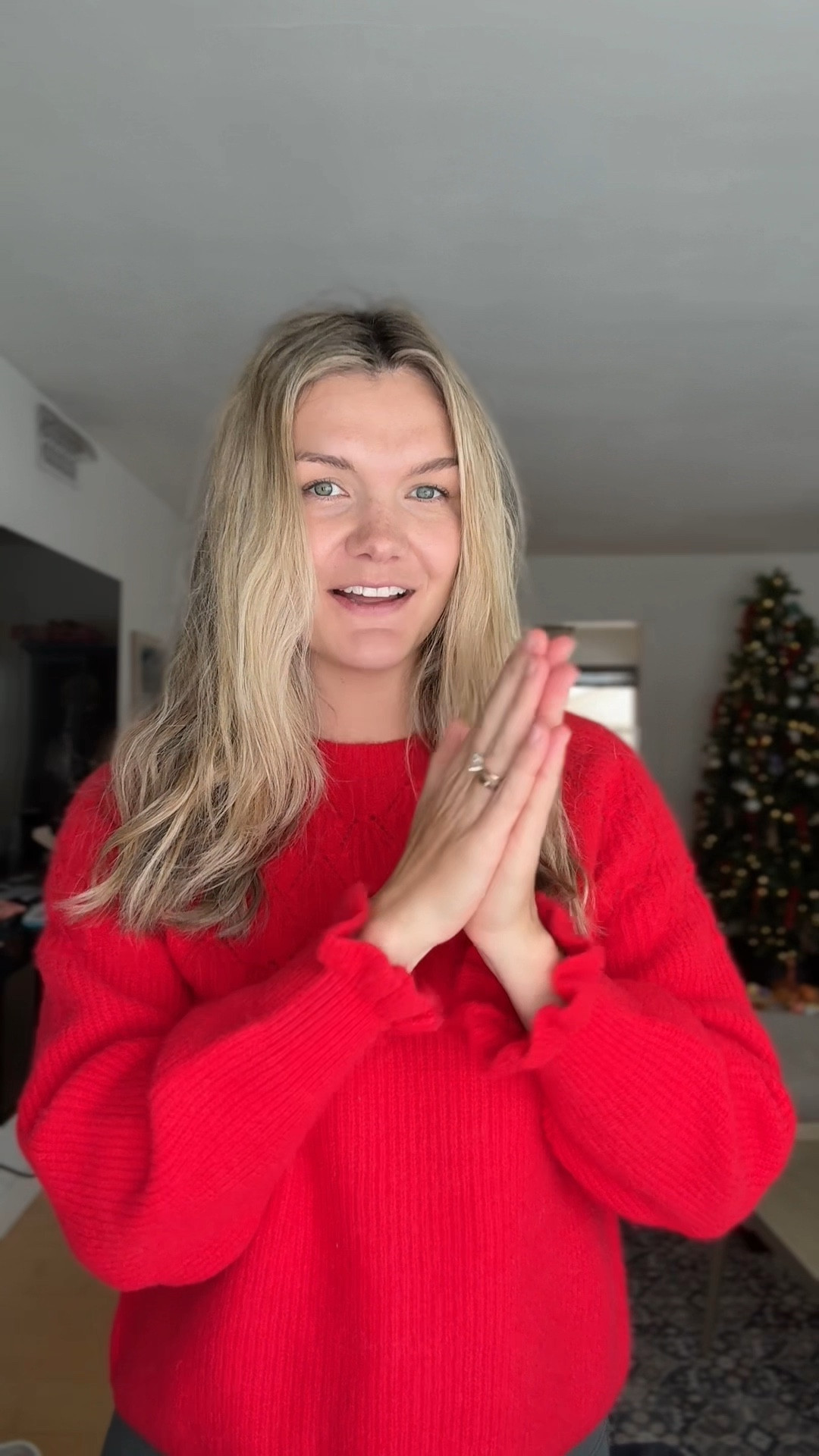 Old navy sweater!!!! 

#LTKmomlife #LTKHoliday #LTKGiftGuide