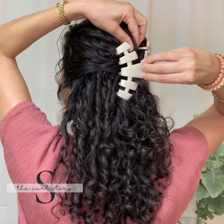 Large Claw Clip, neutrals, easy hairstyles, curly hair styling

#LTKbeauty #LTKunder50 #LTKstyletip