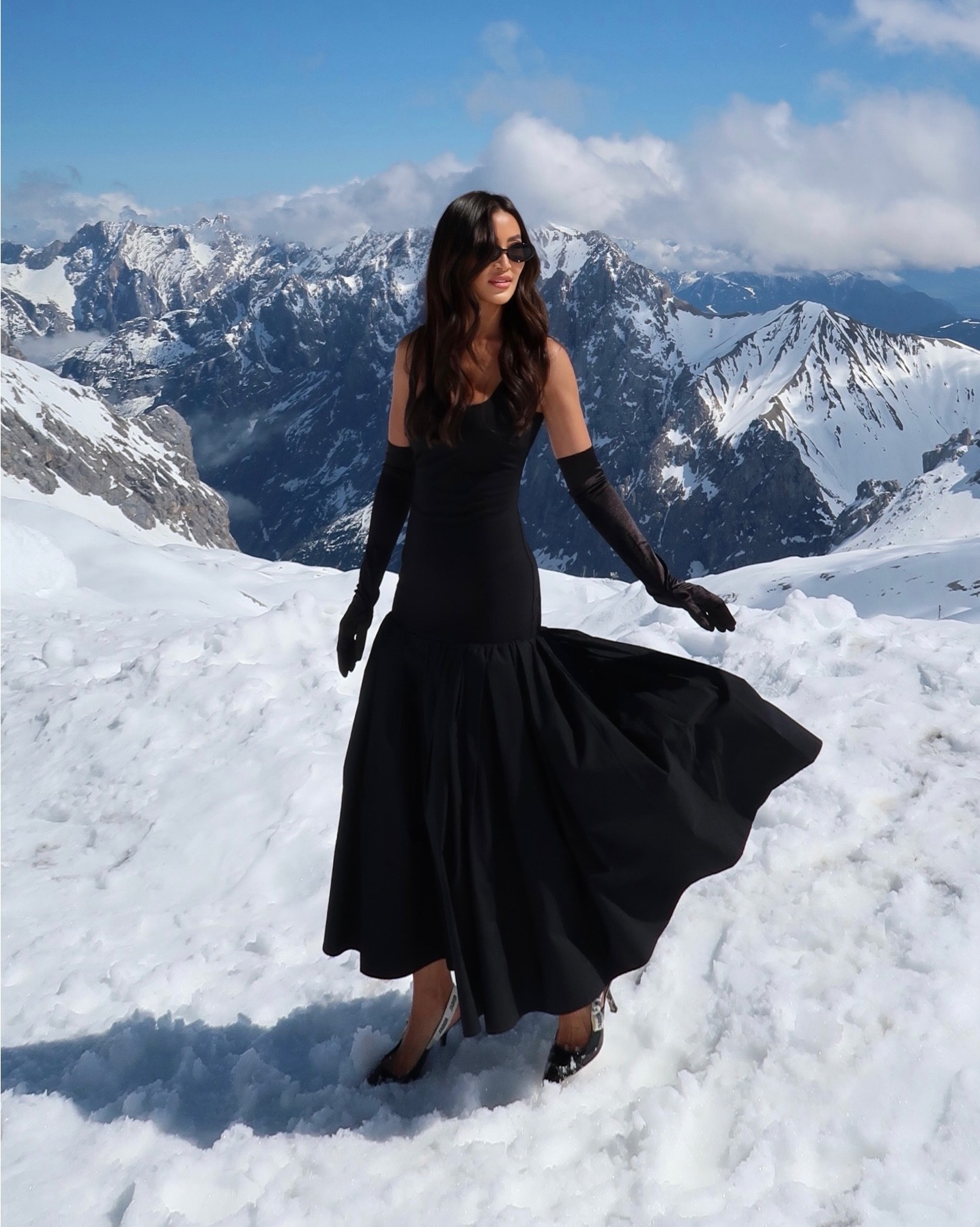 Mountain chic 🖤

#LTKWedding #LTKootd #LTKTravel