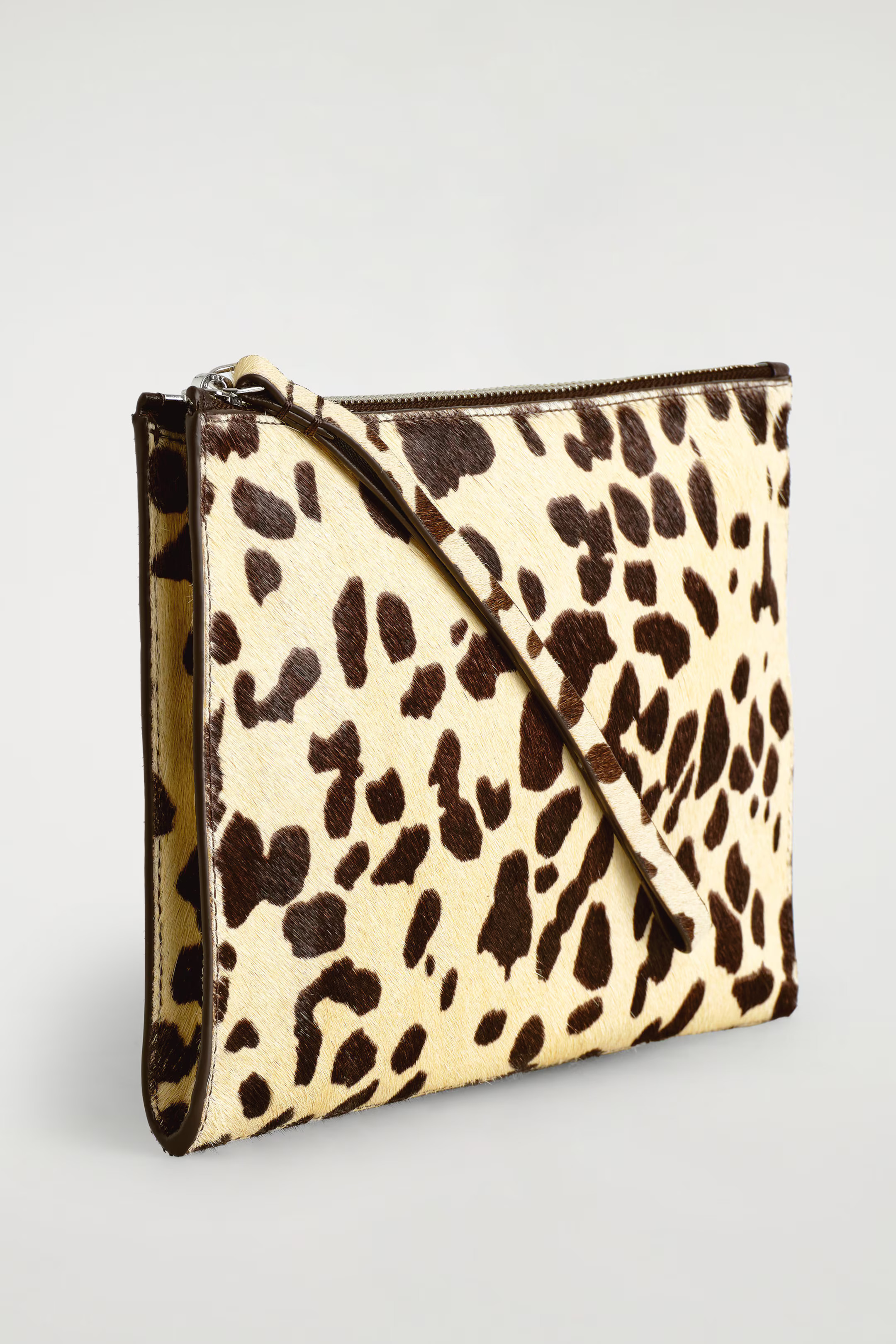 ANIMAL-PRINT PONY HAIR-EFFECT LEATHER POUCH - BEIGE / ANIMAL PRINT | COS GB | COS UK