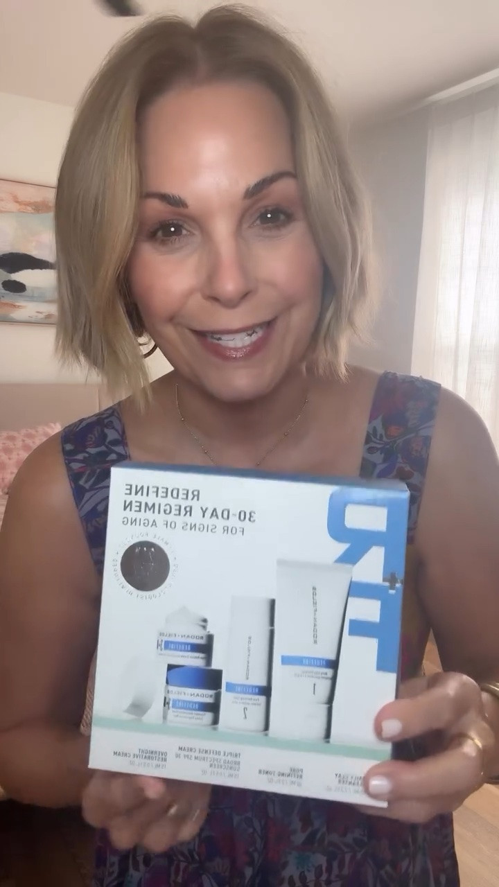 This quality skincare set makes your routine easy! Linked in my instagram stories or say “skin” and I will send you the link 🔗 @rodanandfields