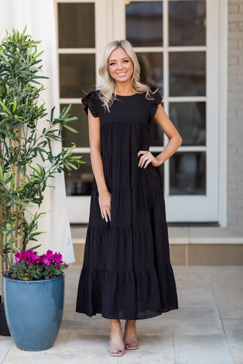 Lara Dress- Black | Avara