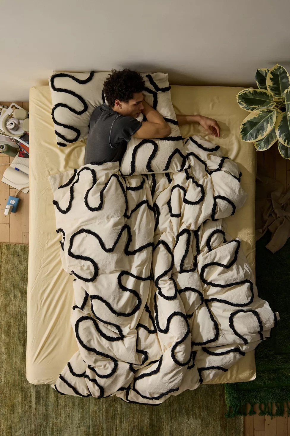 Wiggle Tufted Duvet Cover | Urban Outfitters (US and RoW)