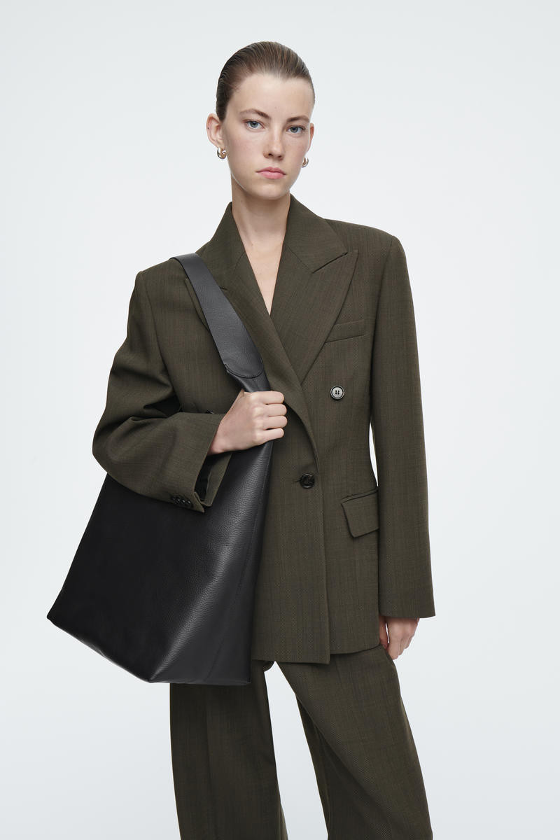 Serif Tote Bag - Leder | COS (EU)