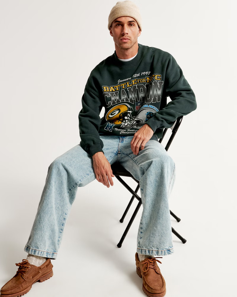 Vintage NFC Championship Graphic Crew Sweatshirt | Abercrombie & Fitch (US)