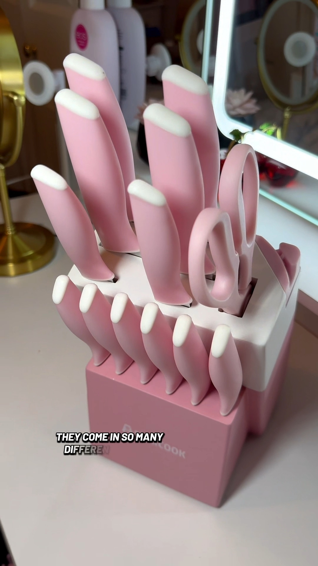 Just got this set for a wedding gift and I think that’s so adorable for any pink lover at this that would be amazing for your kitchen