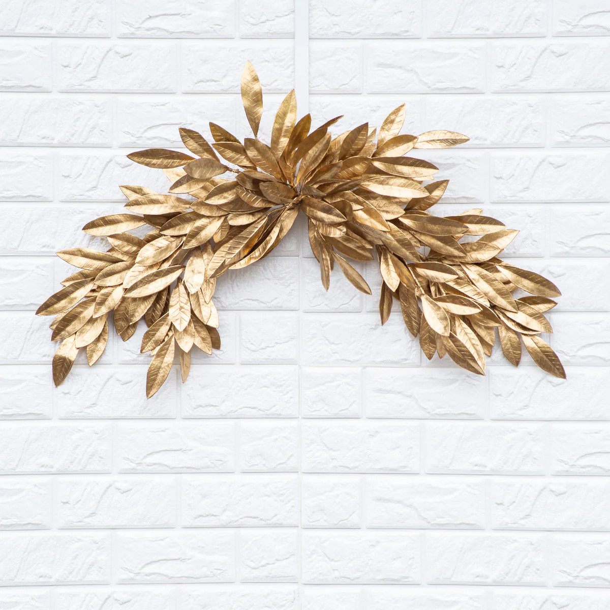Antiqued Gold Bay Leaf Christmas Holiday Mantel Swag | Darby Creek Trading