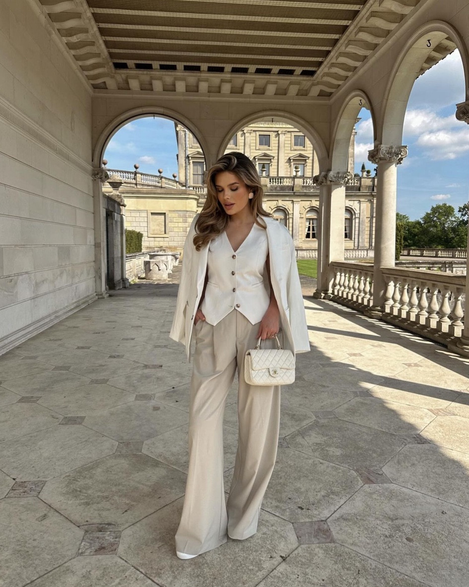 Smart casual blazer waistcoat neutrals beige trouser 

#LTKeurope #LTKsummer #LTKuk