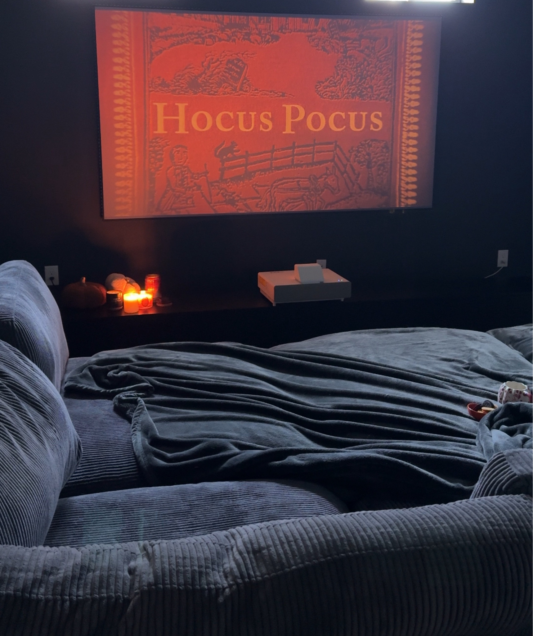Perfect movie night couch 🍂🌧️🧡

#LTKSeasonal #LTKHome