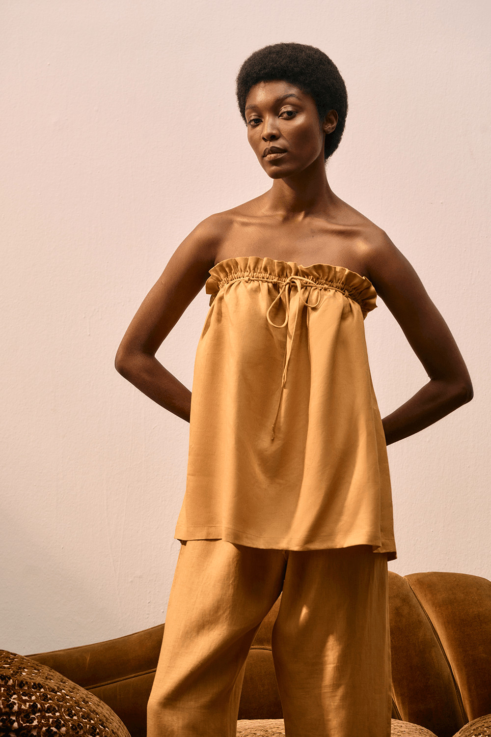 Blusa Tomara Que Caia Linho Classic Marrom Paula Raia - Marrom - Gallerist | Moda Autoral e Conte... | Gallerist (BR)