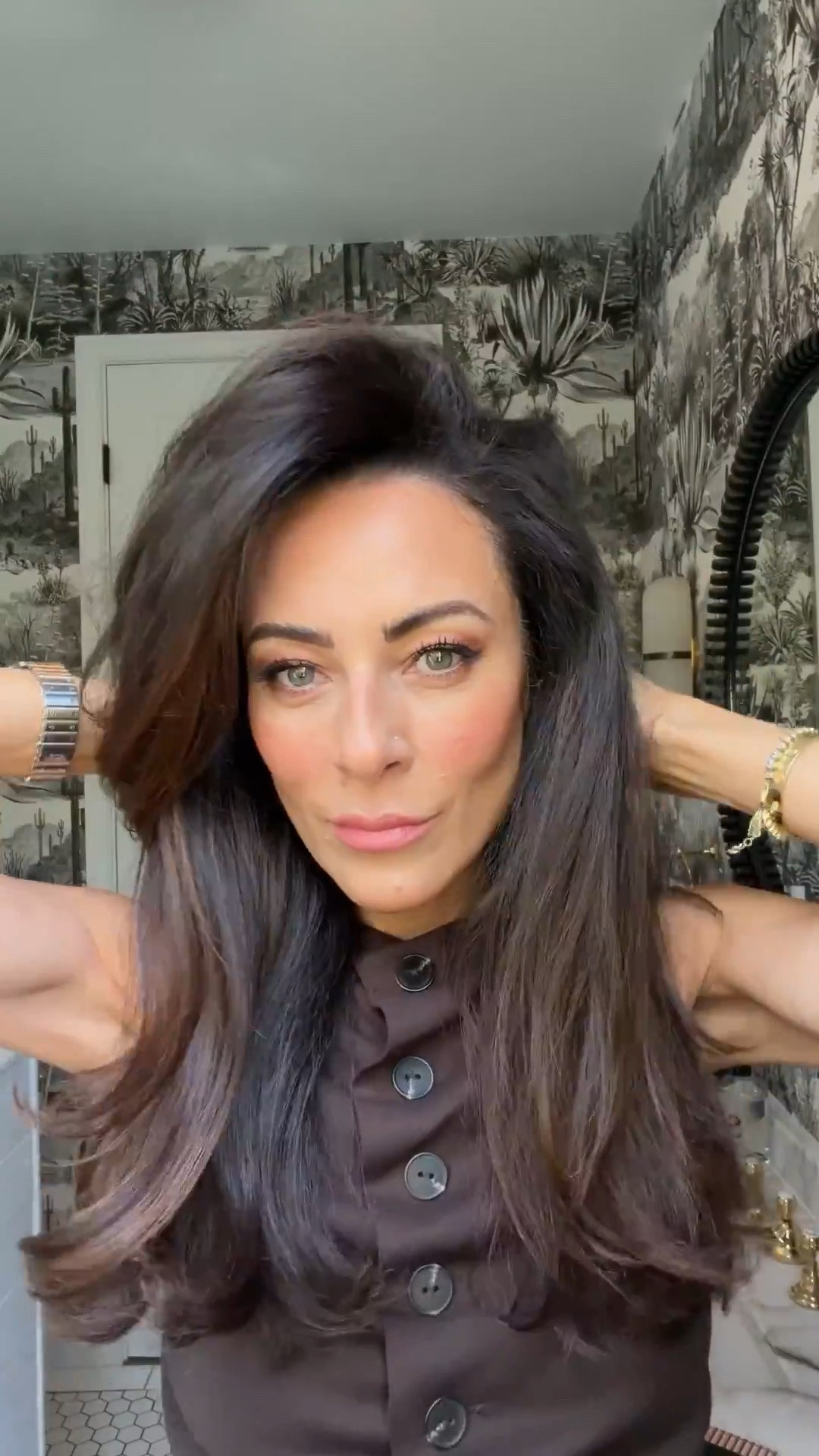 Summer is here and we’ve got a few updated favorites to add to our beauty routine! This bronze copper glowy look from @Sephora

#LTKSeasonal #LTKOver40 #LTKBeauty