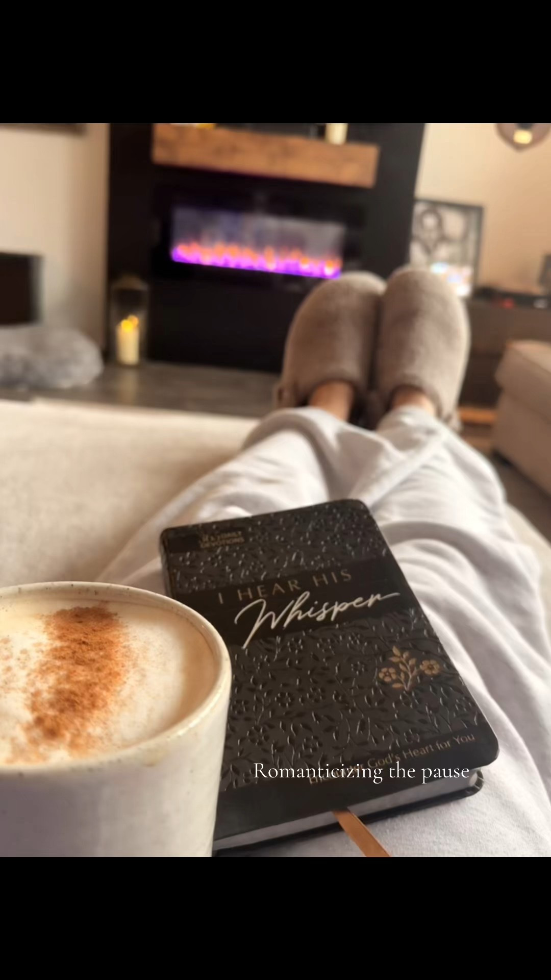 Slow mornings, warm coffee, and a little quiet time 🤍 Everything I’m loving for cozy days at home is linked here.

#LTKmorningroutine #LTKselfcare