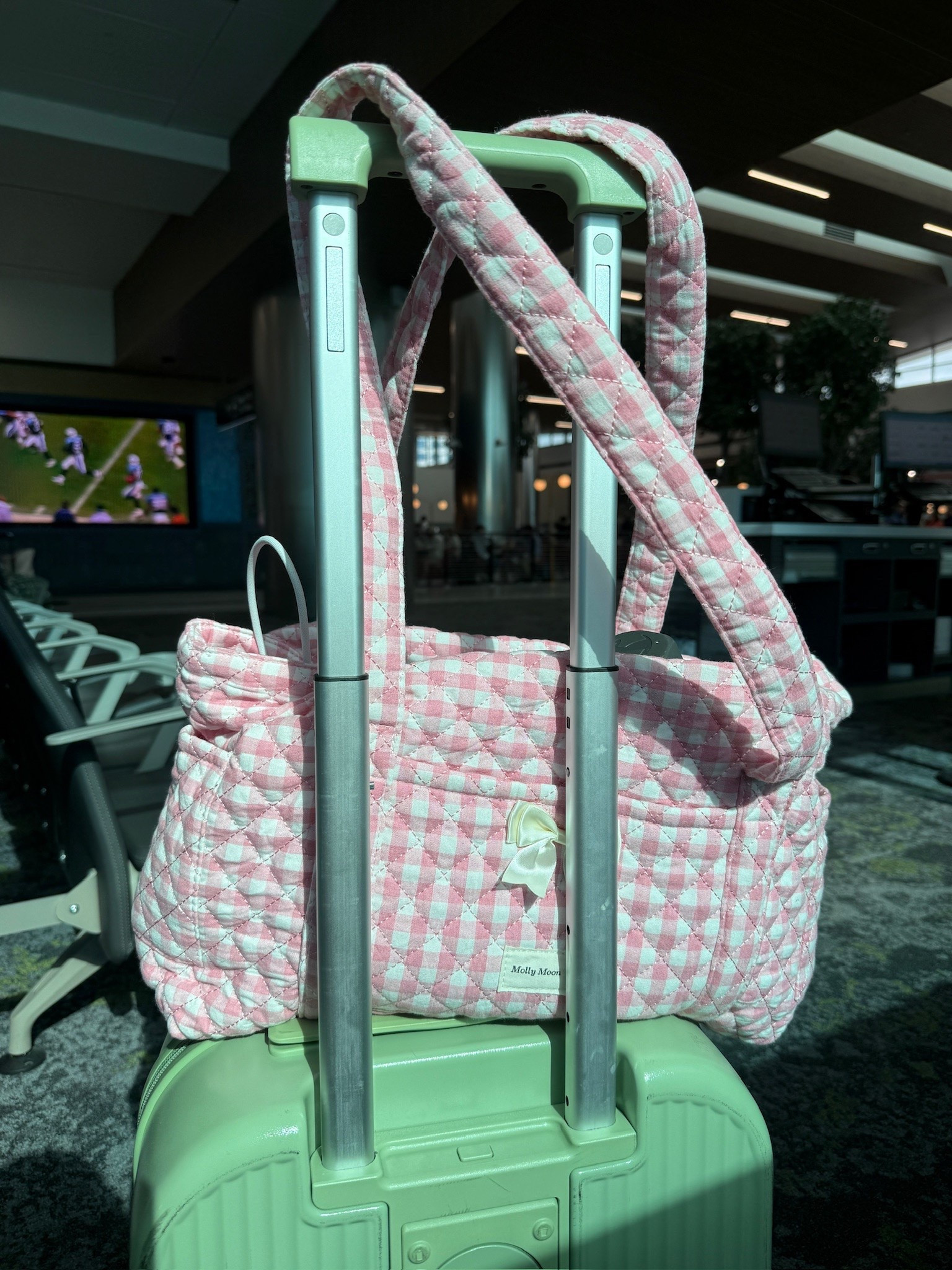 Love this lightweight and stylish bag! 

bags, travel bags, gingham bags, tote bag, molly moon, molly moon bags, personal bag, travel essentials, hallie Ragan

#LTKTravel #LTKmomlife #LTKgrwm