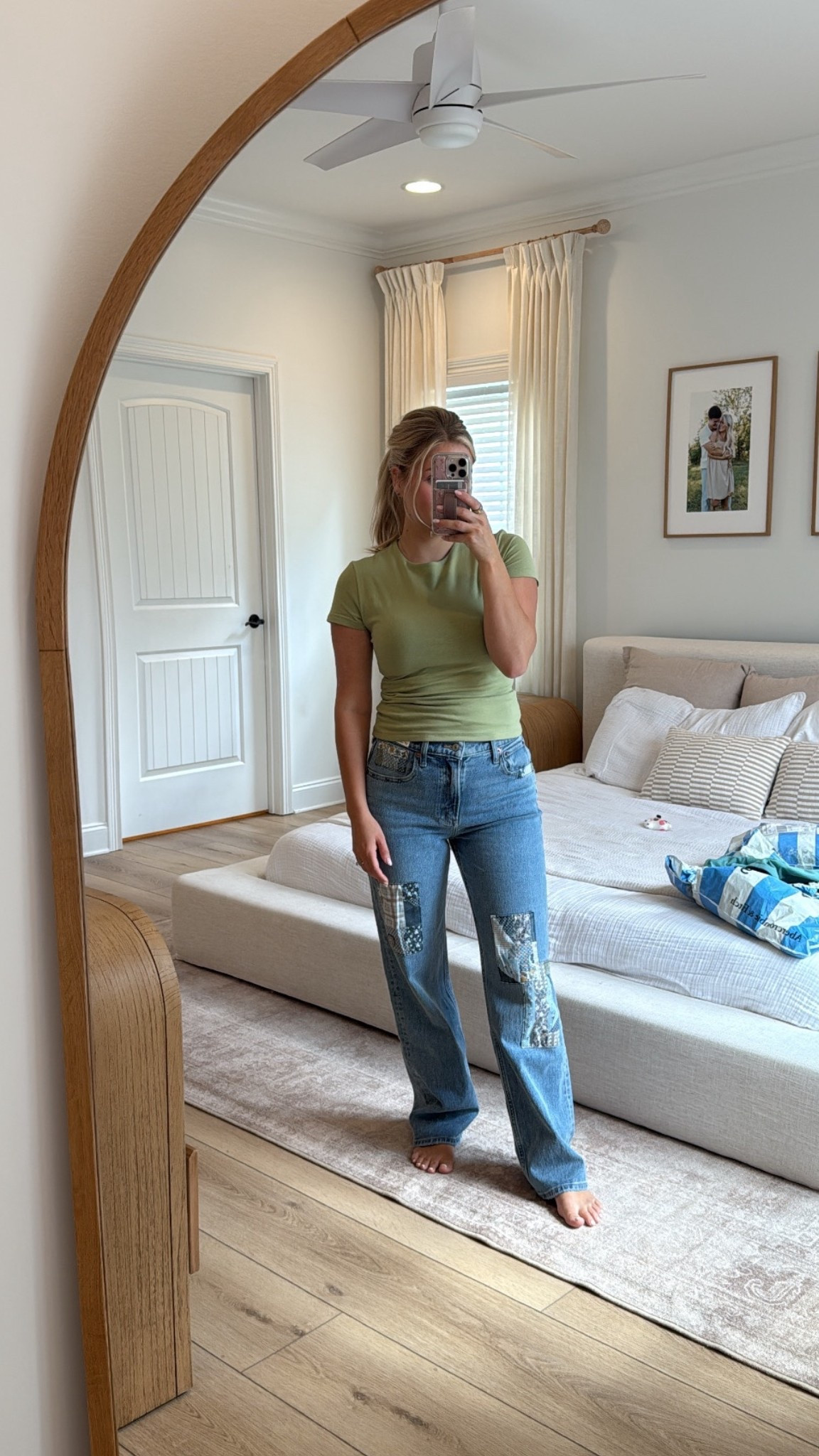 Wearing a 27 in the relaxed high-rise patchwork jeans and a small in the baby doll tee. Easy summer fit 💚

#LTKFindsUnder100 #LTKBeauty #LTKFindsUnder50