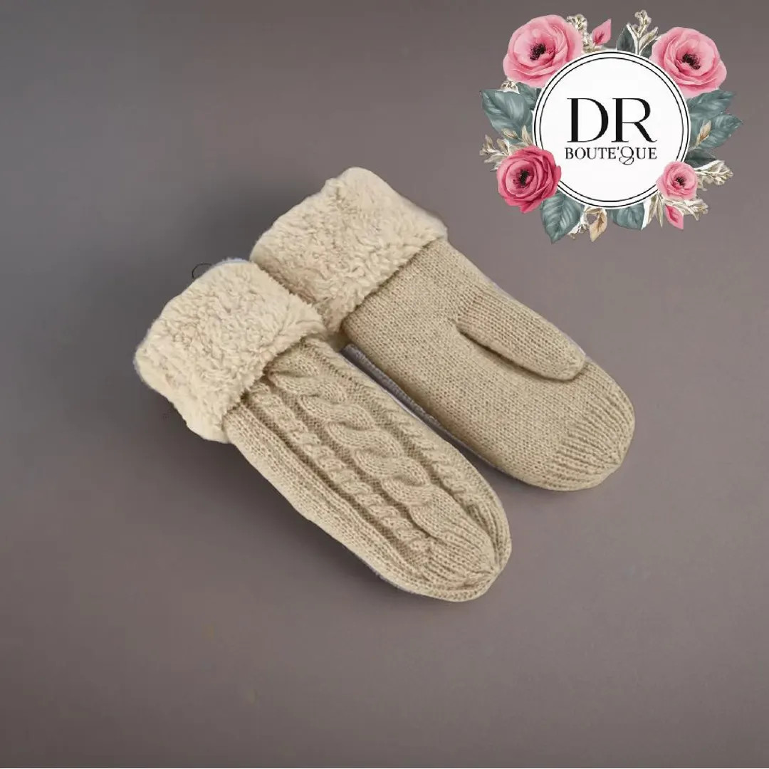 Cable Knit Winter Mittens: Faux Fur Lined, One Size - Etsy | Etsy (US)