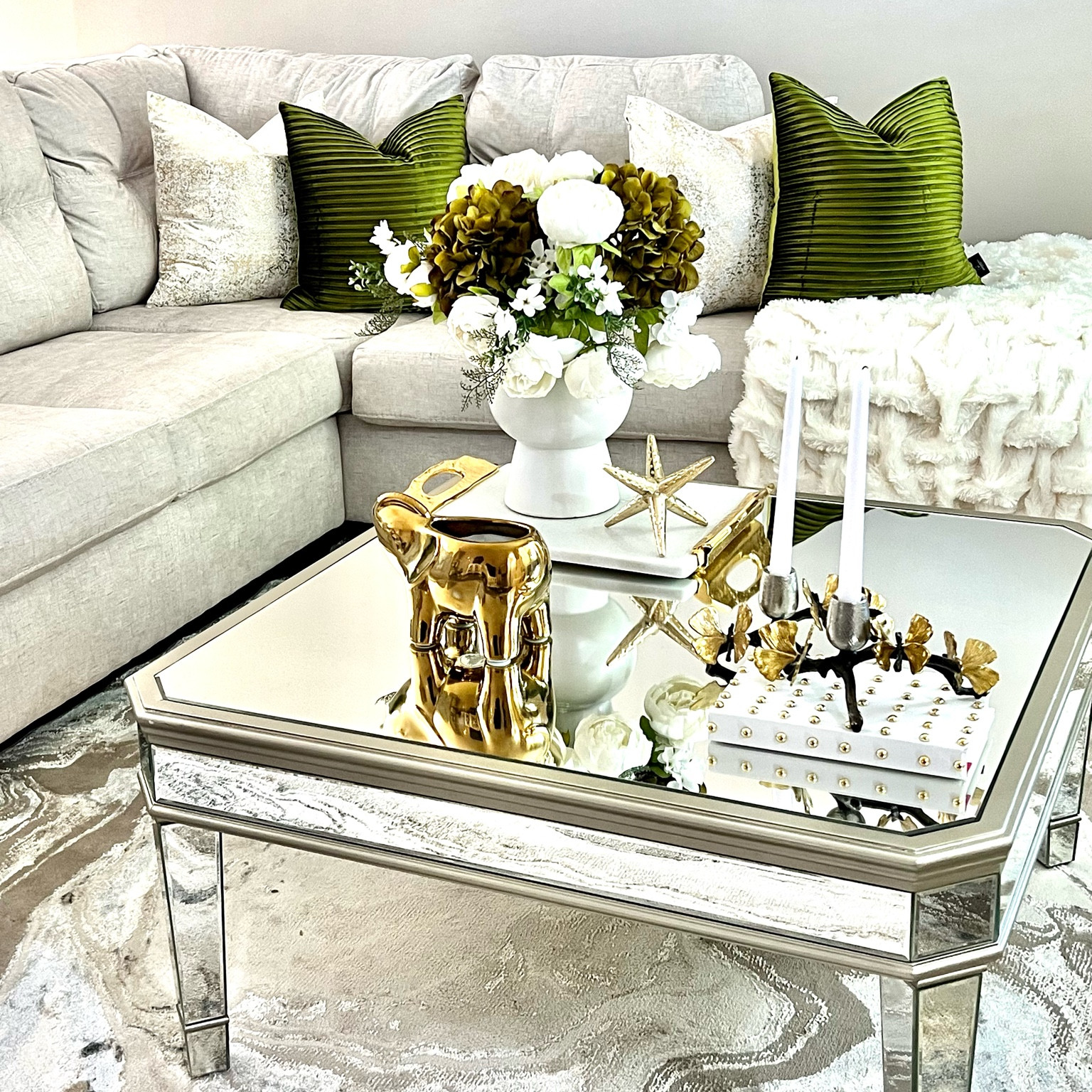 Compra lo de mi sala 

#LTKstyletip #LTKFind #LTKhome