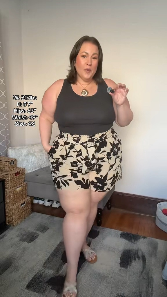 Absolutely love these flowy wide leg plus size shorts! 😍

#plussizeshorts


#LTKPlusSize