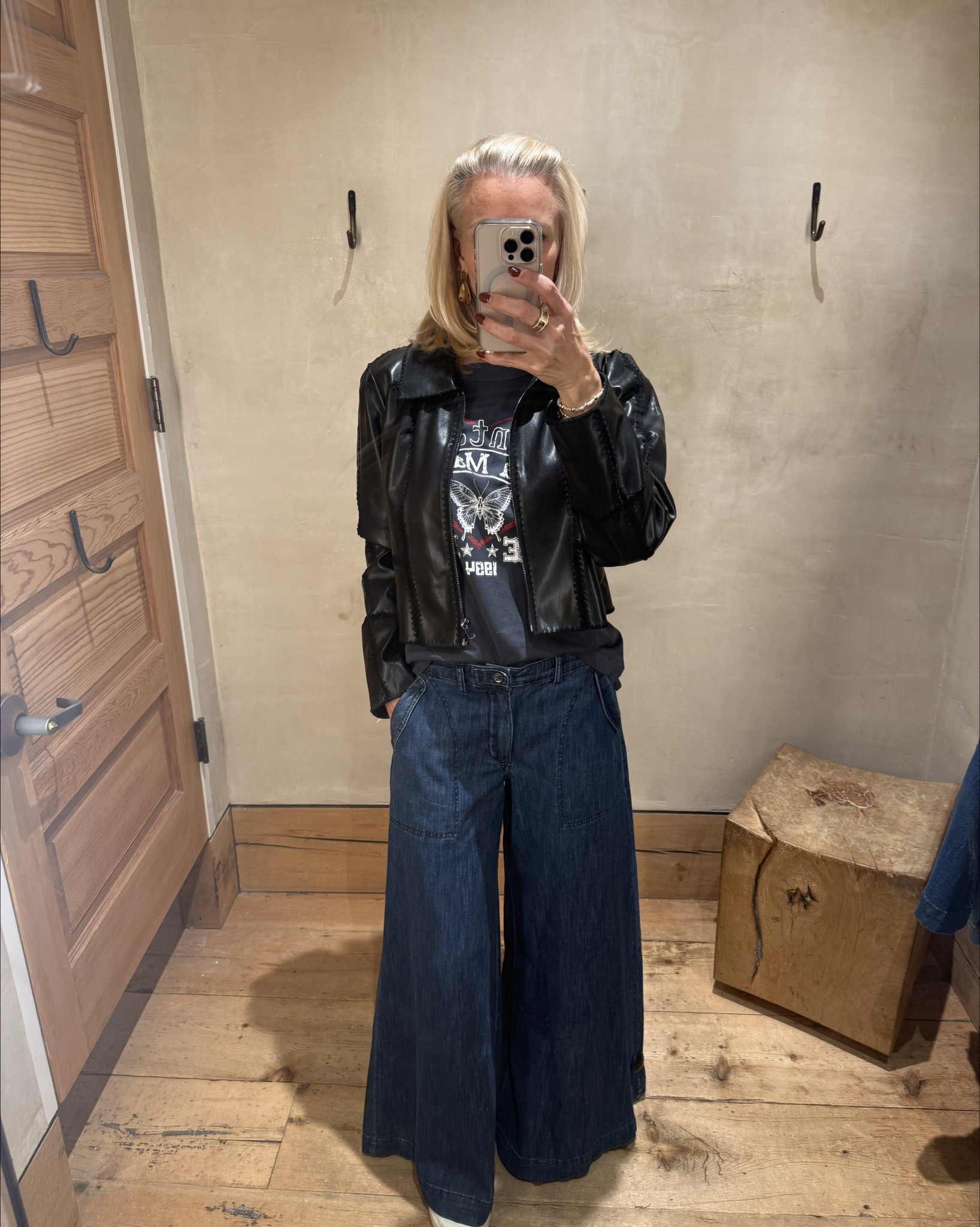 Jeans not just for moms🔥Anthropologie style your daughters will even love. 

#LTKStyleTip #LTKOver40