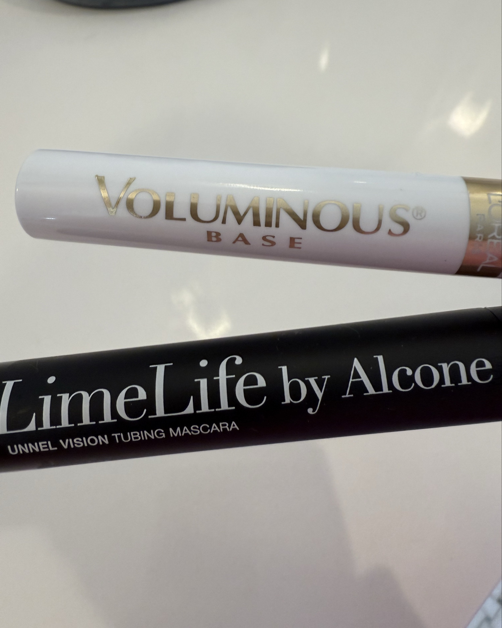 I’ve heard so much about adding a primer to my lashes before my mascara and I finally gave in and it’s so good!!!



#LTKBeauty