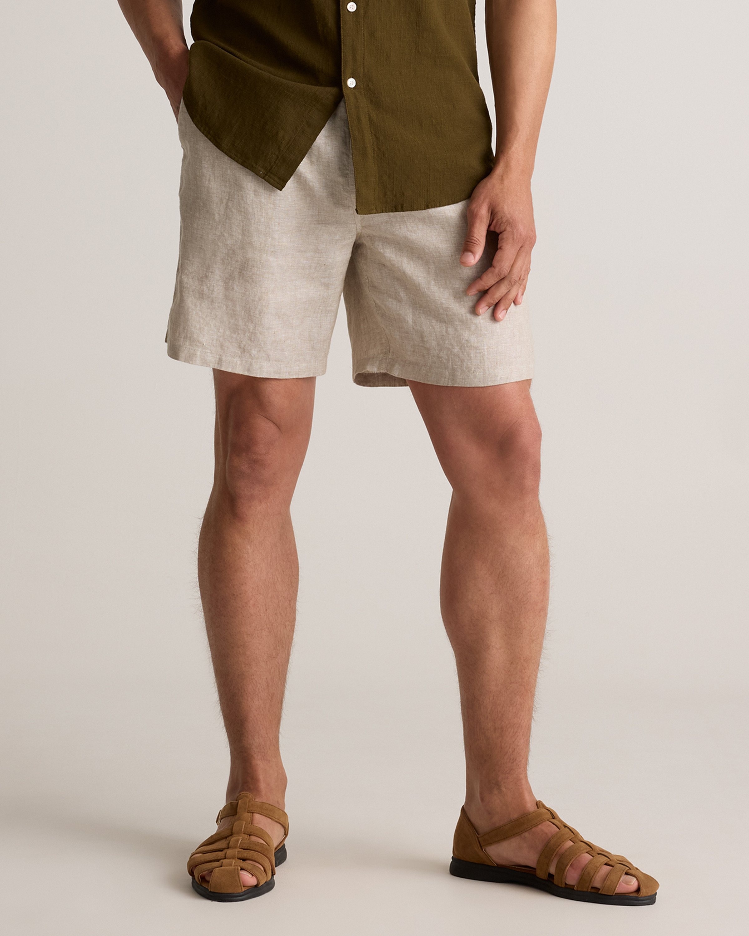 Quince | Men's 100% European Linen Drawstring Beach Short in Deep Navy, Size Medium | Quince