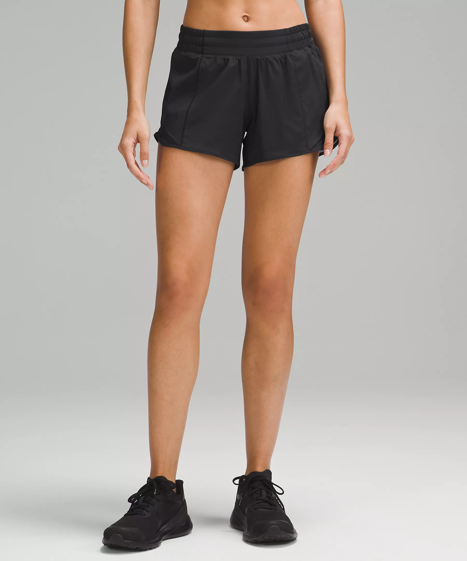 Hotty Hot Low-Rise Lined Short 4" | Women's Shorts | lululemon | Lululemon (US)