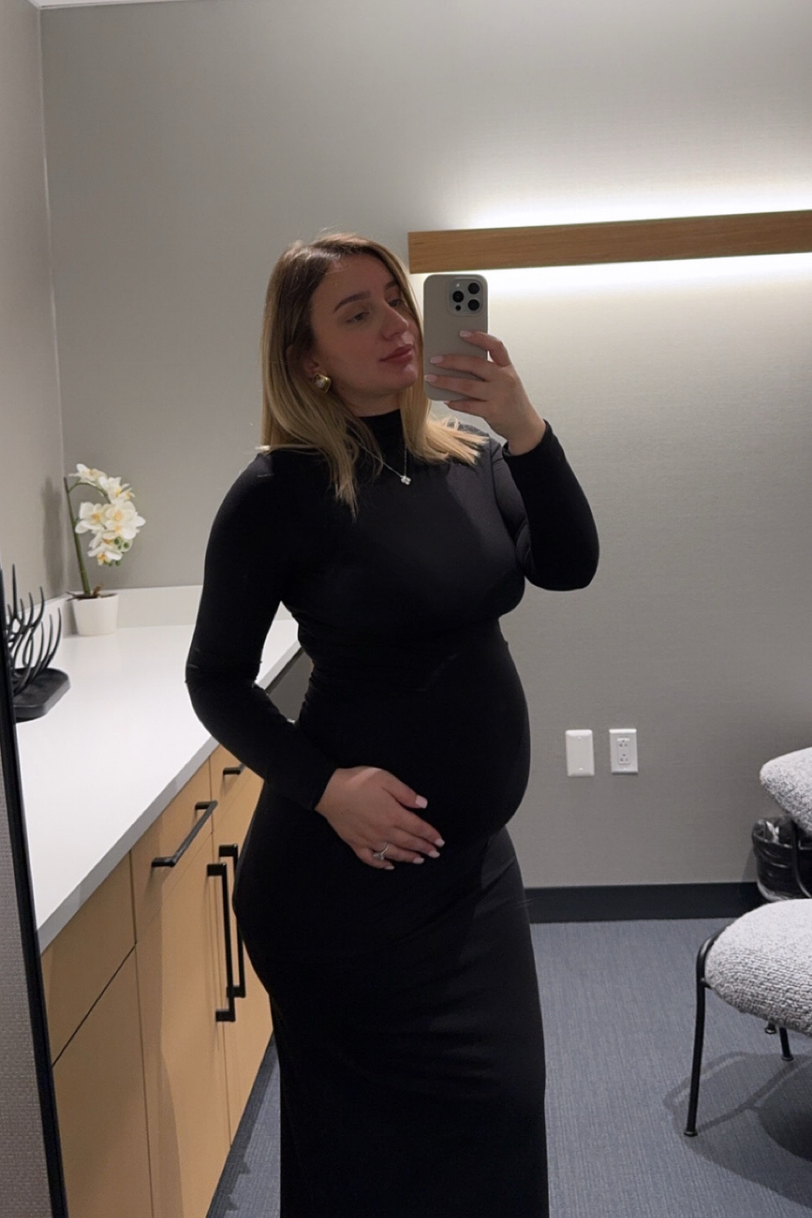 Work outfit 
Maternity fitted dress
H&M black dress 
Mango earrings 

#LTKU #LTKFindsUnder50