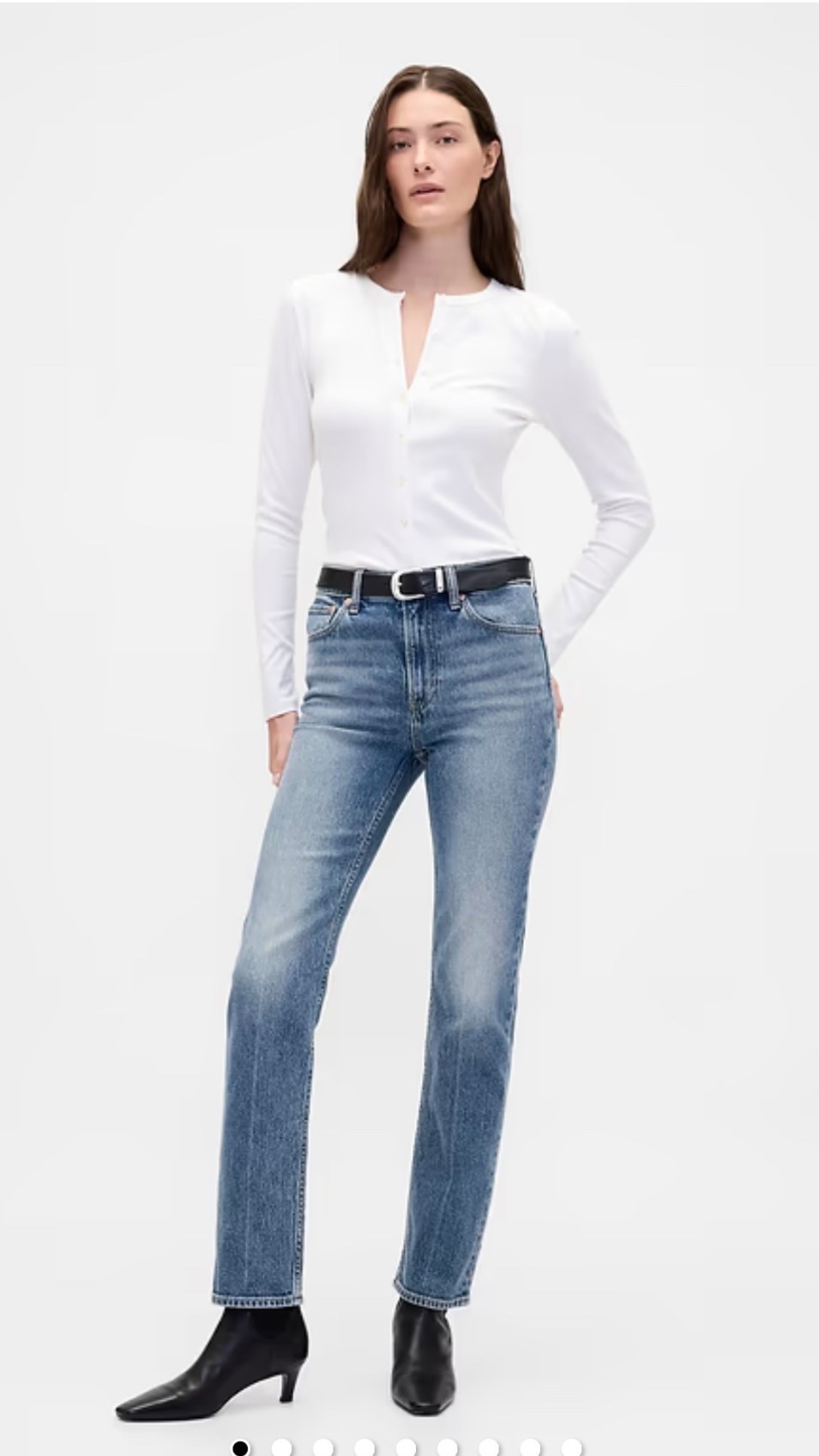 The jeans I’m wearing in today’s reel, I replaced skinny jeans with straight leg jeans. 💙 These are in major sale and come in different shades. 
They run small I went up a size 8 petite