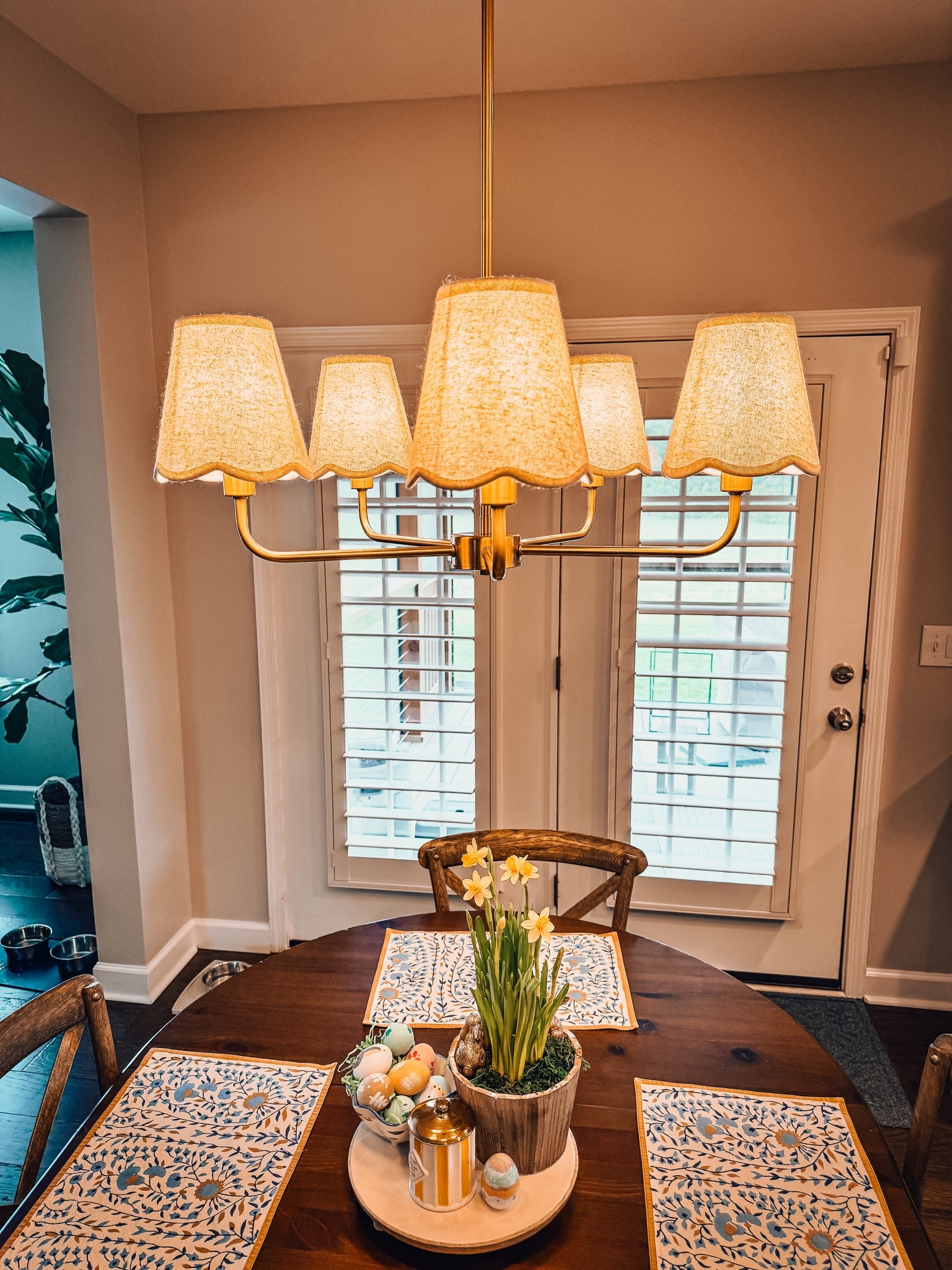 The sweetest kitchen light you’ve ever seen!  I love the scallop shades but these could easily be switched out. And the price is so good!

#LTKHome