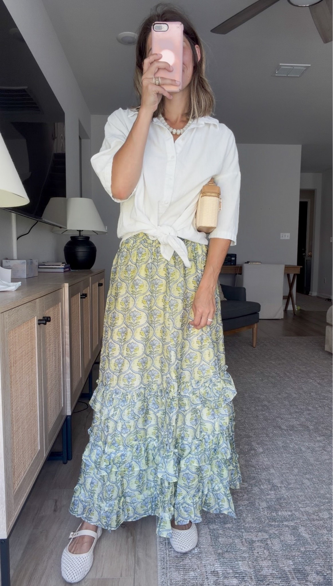skirt is from a boutique but linked what I styled with it

#LTKgrwm