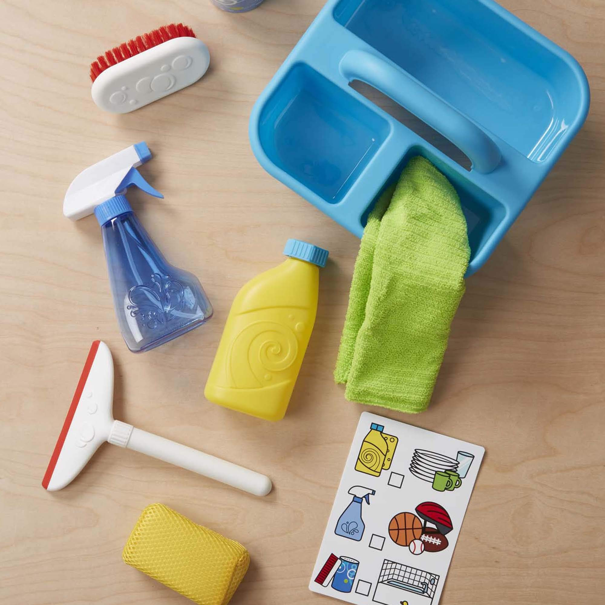 Melissa & Doug Spray, Squirt & Squeegee Play Set - Pretend Play Cleaning Set | Amazon (US)