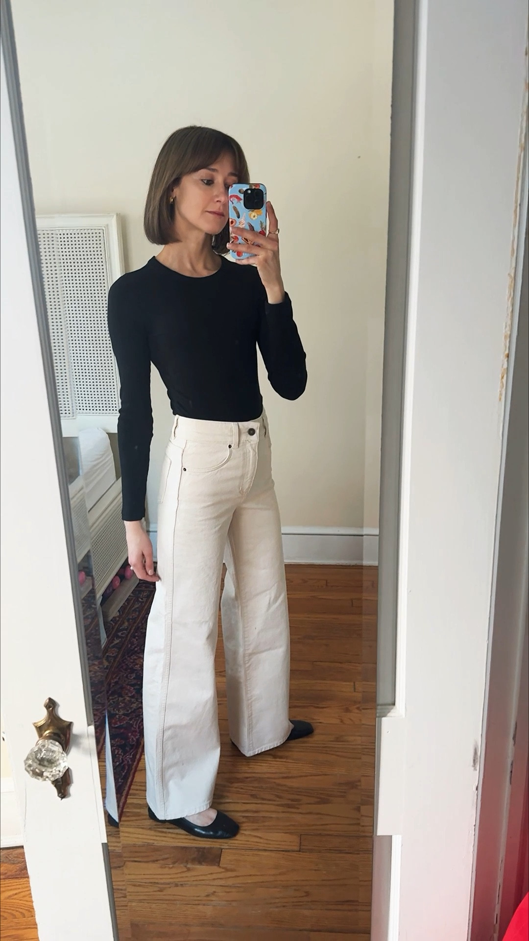 I have these @SEZANE jeans in blue and loved them so much I had to get them in white too! 

#LTKSeasonal #LTKootd #LTKOver40