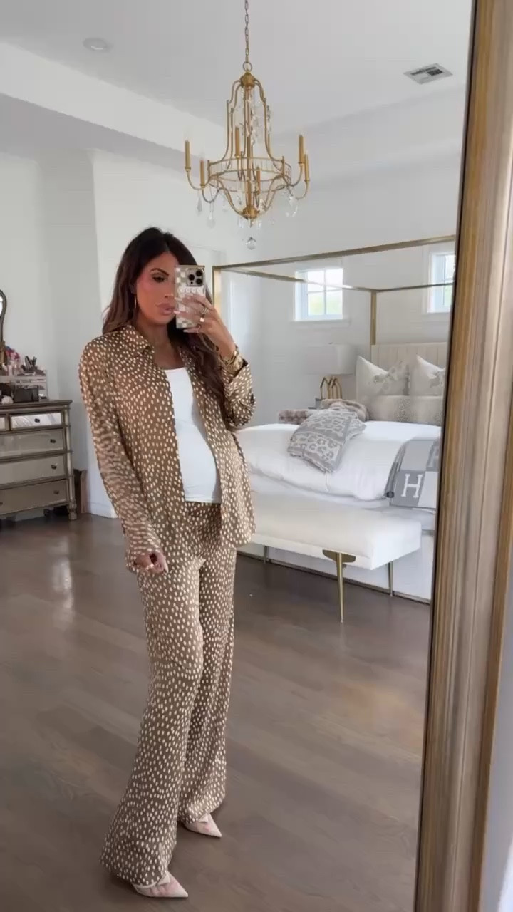 This is such a cute matching set for Spring! Wearing a size medium in both the satin top and pants 🤎

Spring outfits, spring fashion, vacation outfits, Macy’s, spring outfits 2026, bump friendly outfits. Emily Ann Gemma

#LTKBump #LTKSeasonal #LTKootd