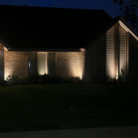 loving our yard lights, they make such a big difference!! 

#LTKfindsunder50 #LTKhome